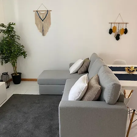 Lovely And Cozy Quiaios 1 Bed Apartment