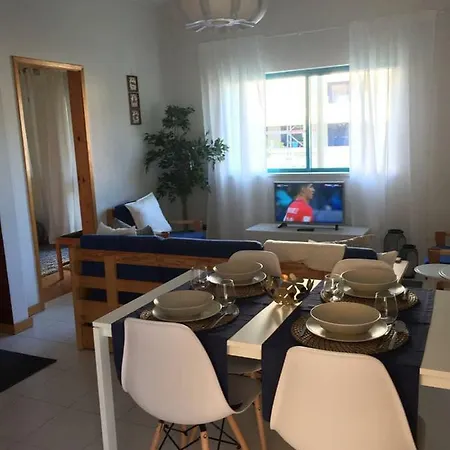 Lovely And Cozy Quiaios 1 Bed Apartment