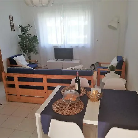 Apartment Lovely And Cozy Quiaios 1 Bed Praia de Quiaos